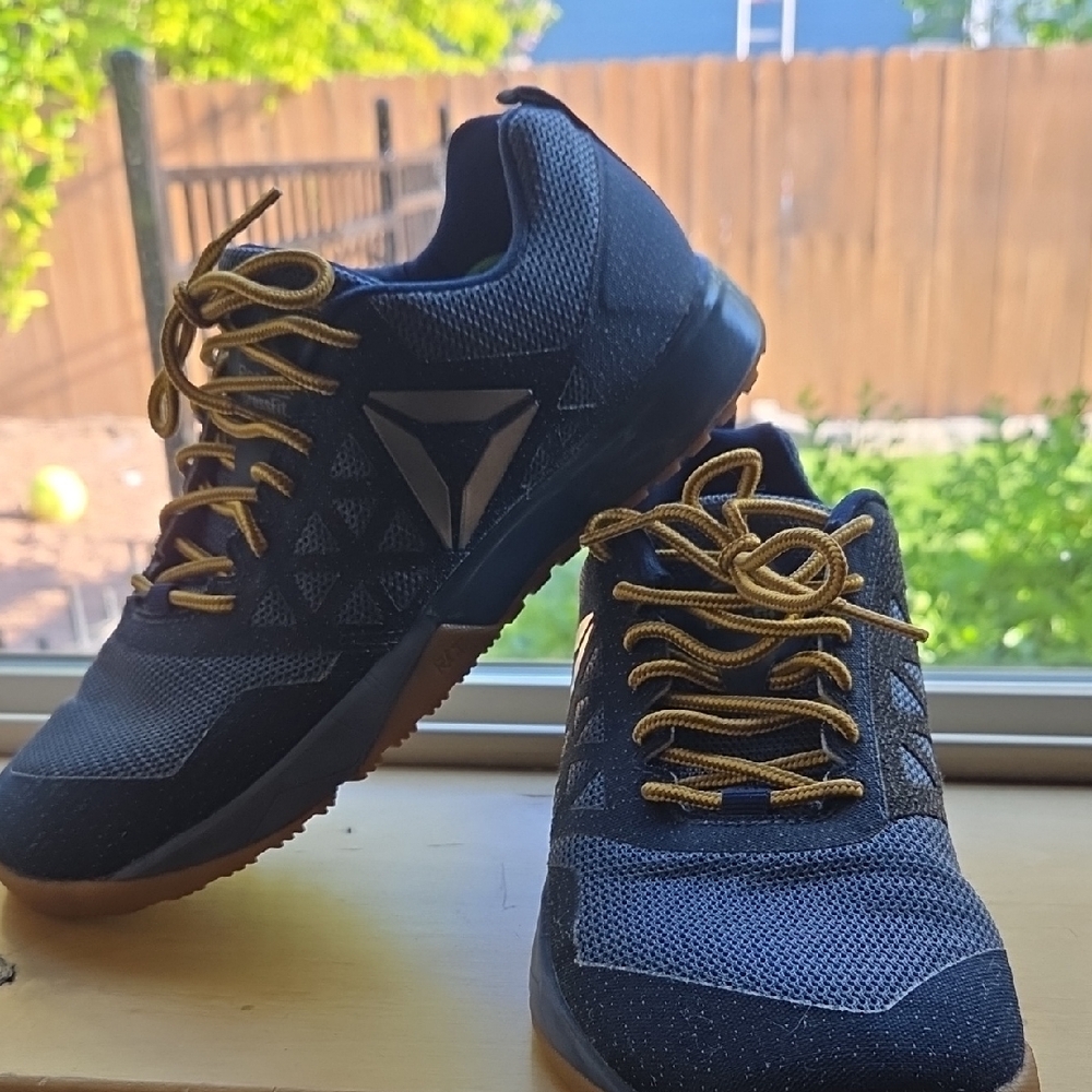 Reebok Wommen's Nano 6 Blue And Gum Athletic Shoes